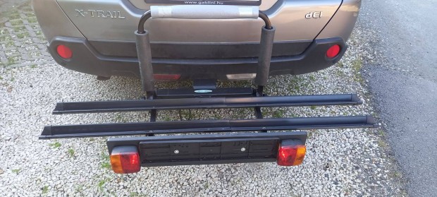 Kerékpárszállító, kerékpártartó vonóhorogra 2 kerékpárhoz Csabának