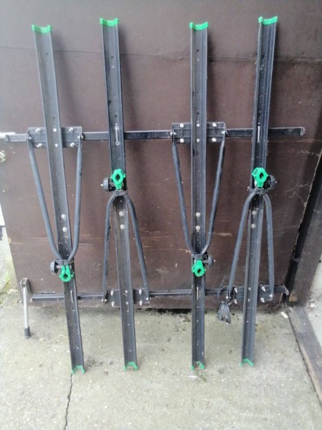 Kerkprszllt tetcsomagtart