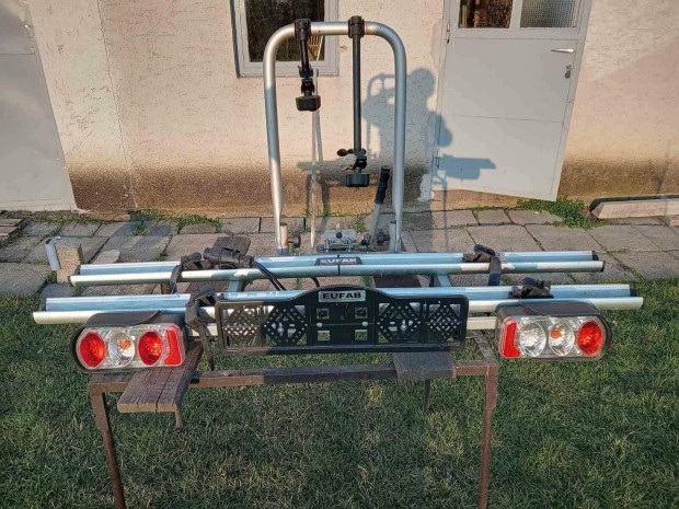 Ker�kp�rsz�ll�t� von�horogra