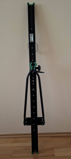 Ker�kp�rtart� aut�hoz, nagyon j� min�s�g�