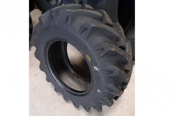 Keresek: 10.0/75 15.3 traktormint�s gumi