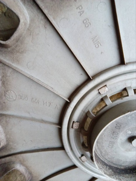 Keresek: 16 os diszt�rcsa oct�via 