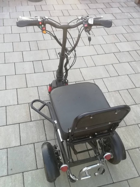 Keresek: 3kerek elektromos jrmhz keresek acumultort. 