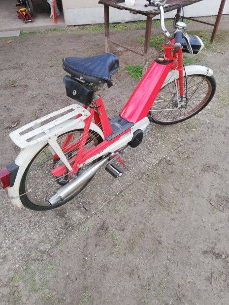 Keresek: Babetta 228 keresek moped veter�n