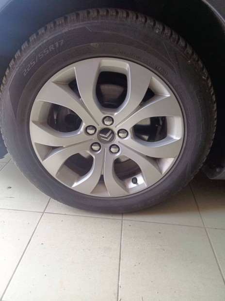 Keresek: Citroen C5 17 " alufelnit keresek