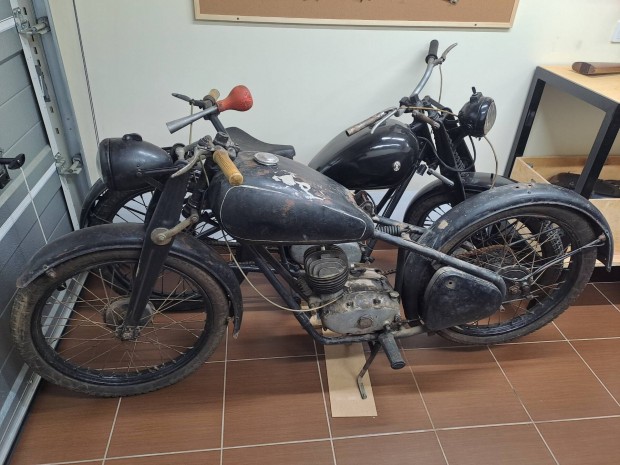 Keresek: Csepel lemezvills rgi vetern motor