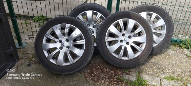 Keresek: Elad gyri alufelni garnitra tli gumikkal