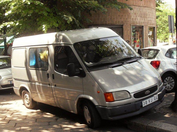 Keresek: Ford Transit kisbuszt állapottól függetlenül