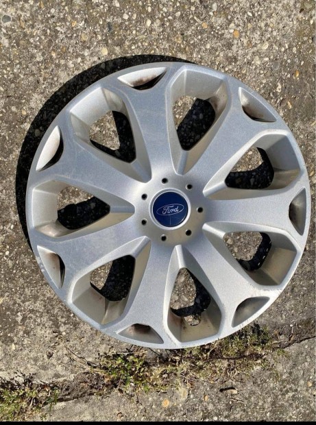 Keresek: Ford dsztrcst keresek