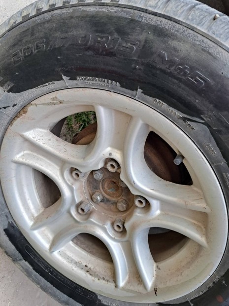 Keresek: Gumi Haszn�lt 205/70 R15