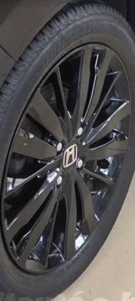Keresek: Gyári új Honda jazz alufelnit keres!