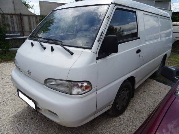 Keresek: Hyundai H100, H-100, H 100 kisbuszt keresek