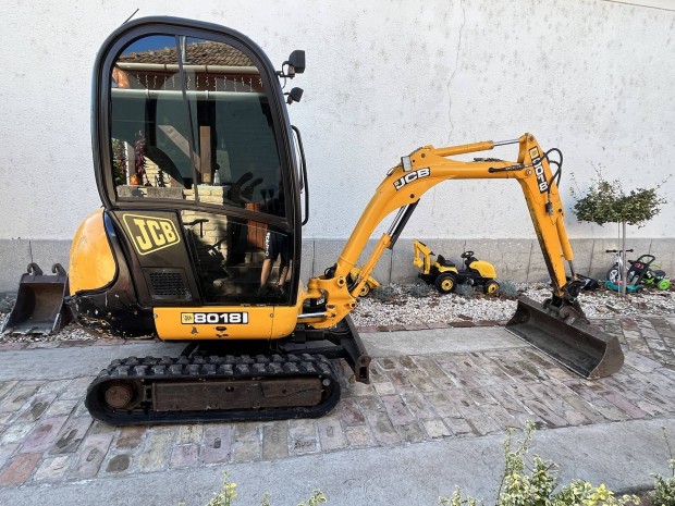 Keresek: Jcb Komatsu Caterpillar kubota Munkagpet Vsrolnek
