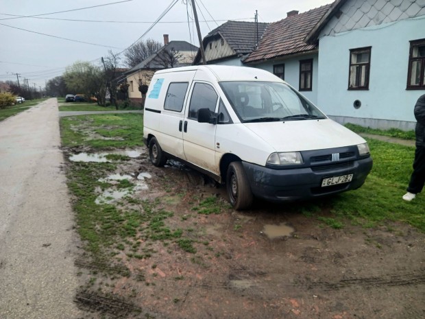 Keresek: Jszgra cserlnm