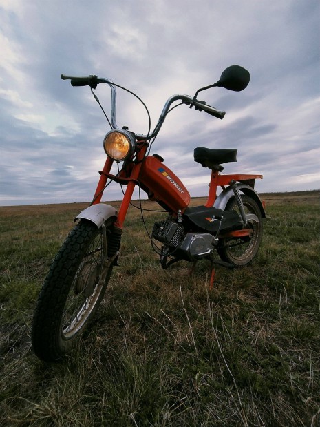 Keresek: Keresek romet km rt