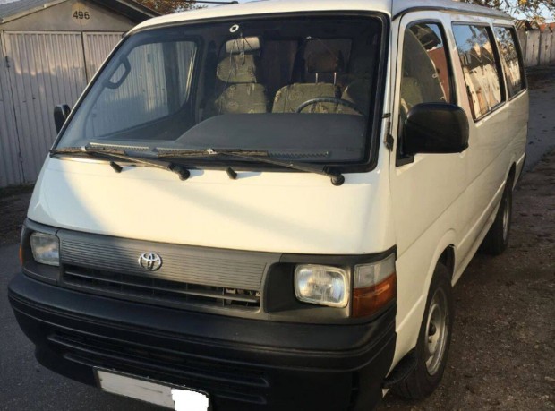 Keresek: Keresem! Toyota Hiace 95' kisbuszt veszek kszpnzrt!