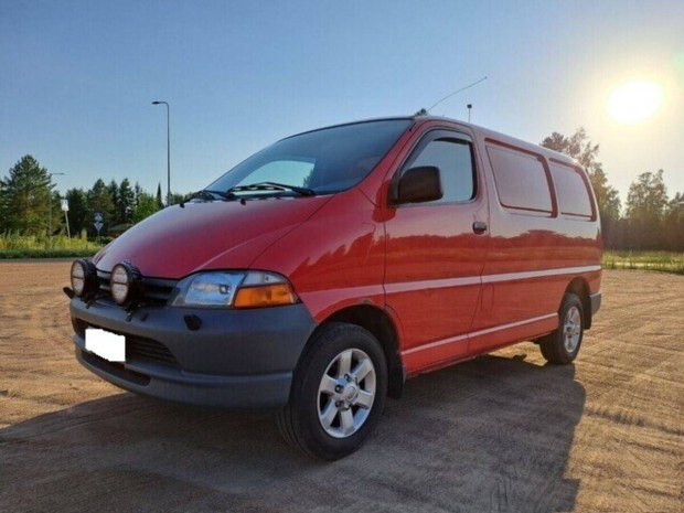 Keresek: Keresem! Toyota Hiace kisbuszt veszek kszpnzrt!