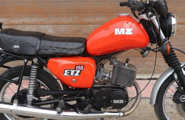 Keresek: MZ ETZ150 keresek tankszettet
