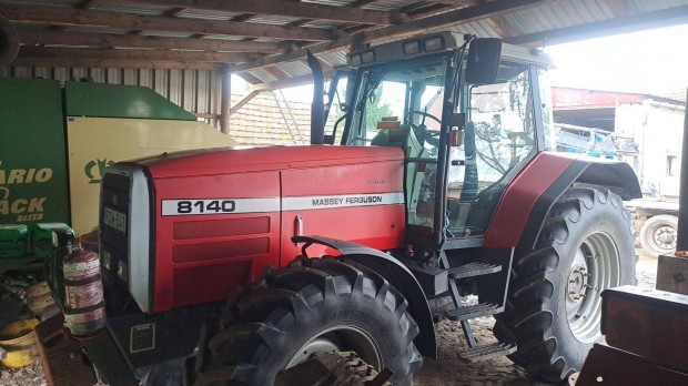 Keresek: Massey Ferguson 8160 hoz keresek!!!!