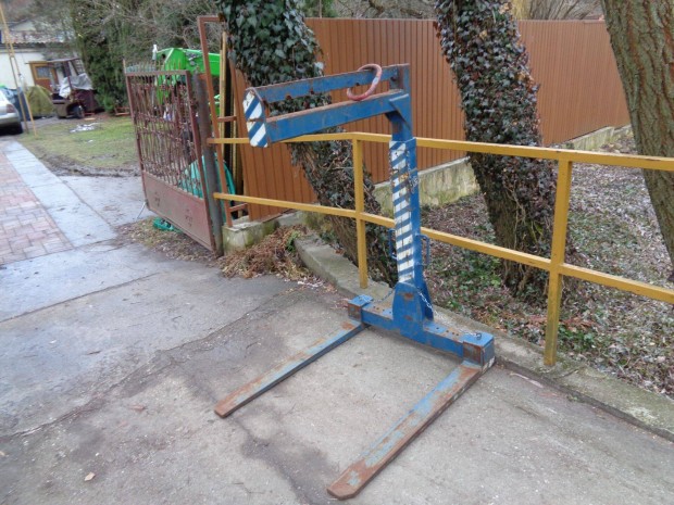 Keresek: Megvtelre daruvilla daru villa rakod raklap emel villa