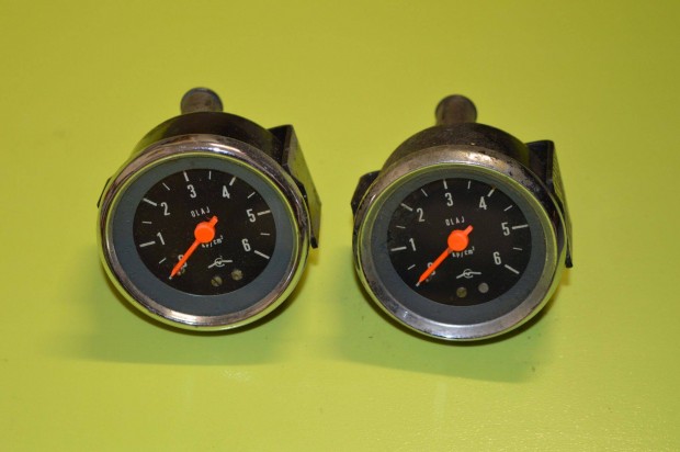 Keresek: Olajnyoms kiegszt kijelz elad. Kt darab