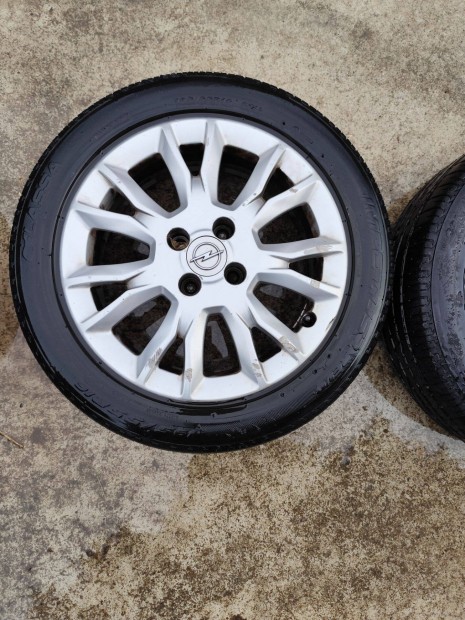 Keresek: Opel alufelni