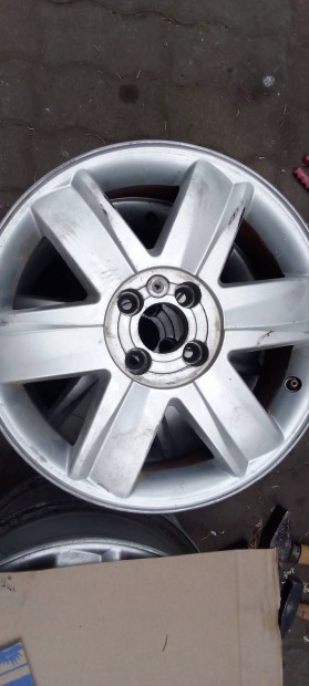 Keresek: Renault alufelni 1 db Nervastella