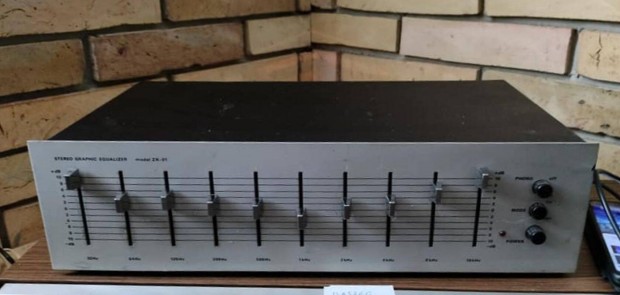 Keresek: Sasad ZR-01 tpus stereo graphic equalizer -t