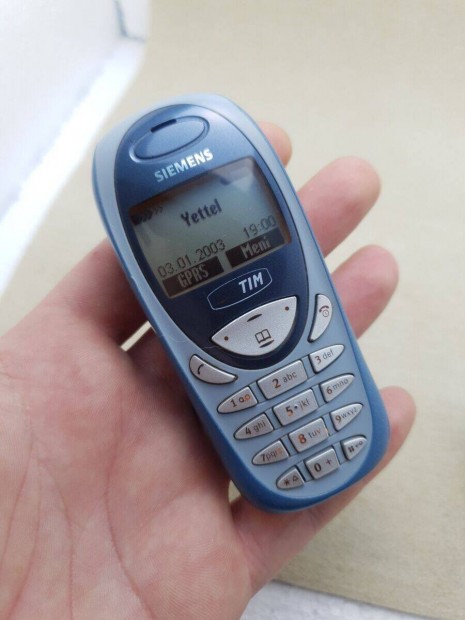 Keresek: Siemens C55 mobiltelefont keresek
