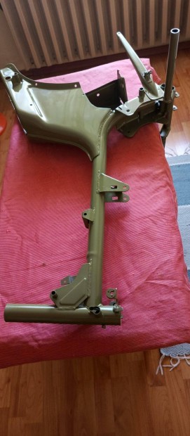 Keresek: Simson Star vázat megvételre keresek