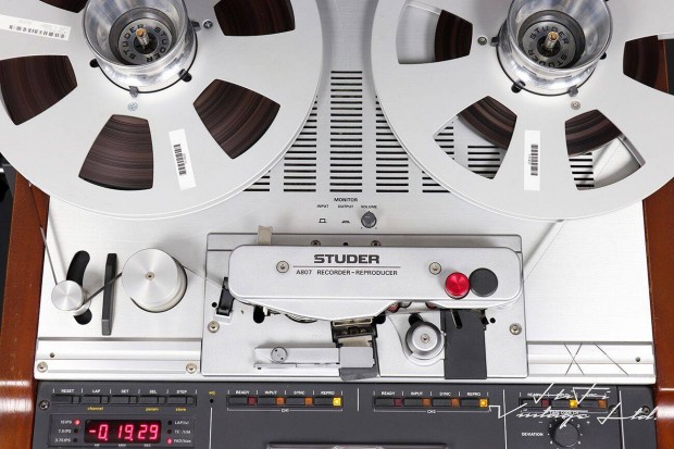 Keresek: Studer A-807