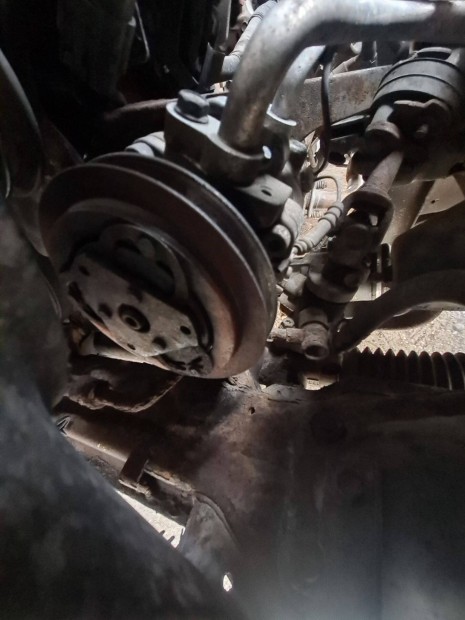 Keresek: Suzuki Grand Vitara 2.0. td (Mazda Motoros) Klímaszavattyú