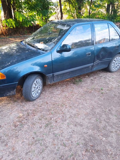 Keresek: Suzuki Swift bal első sárvédőt