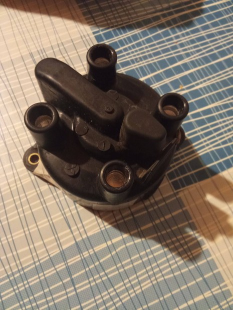 Keresek: Suzuki Vitara eloszt fedelet( 2002-es vjrathoz)