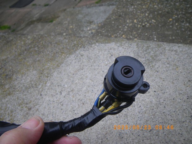 Keresek: Suzuki Vitara gy�jt�skapcsol� bet�t 1997-2005 Keres