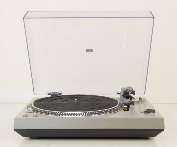 Keresek: Technics SL-1500 (vagy 1510) lemezjtszt keresek megvtelre