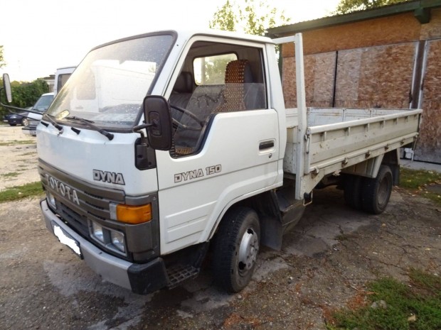 Keresek: Toyota Dyna, Dina kisteherautt keresek