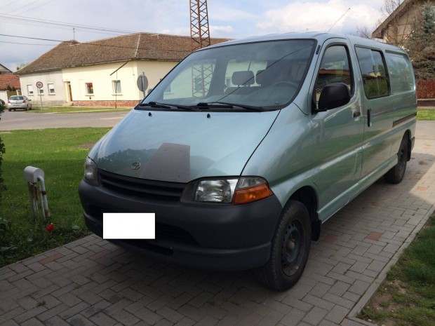 Keresek: Toyota Hiace