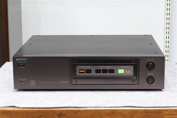 Keresek: Vsrolnk Sony DAS-702Es DAS-702 Es D/A converter DAC