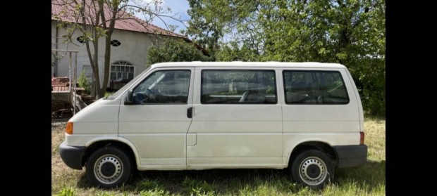 Keresek: Volkswagen Transporter T4 1.9td abl komplett hengerfejet
