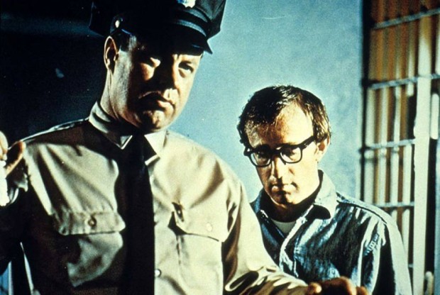 Keresek: Woody Allen: Fogd a pnzt s fuss, DVD