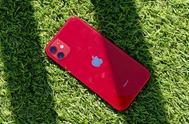 Keresek: iphone 11 Product Red -et vennk