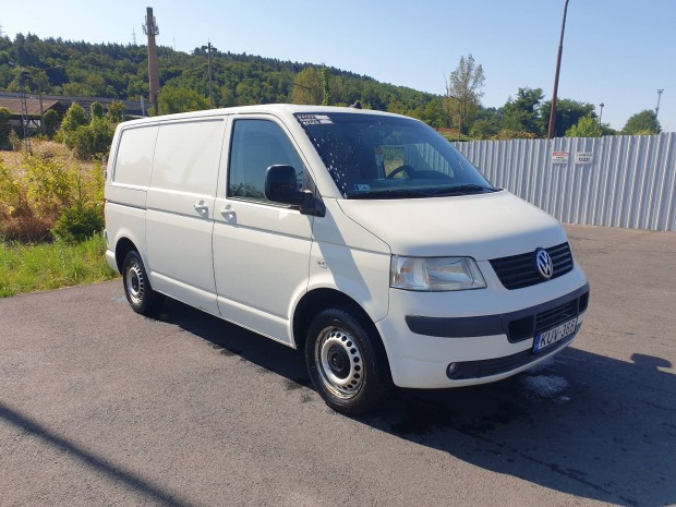 Keresek: vw Transporter T5 1.9tdi Brs komplett váltó(Jqt)