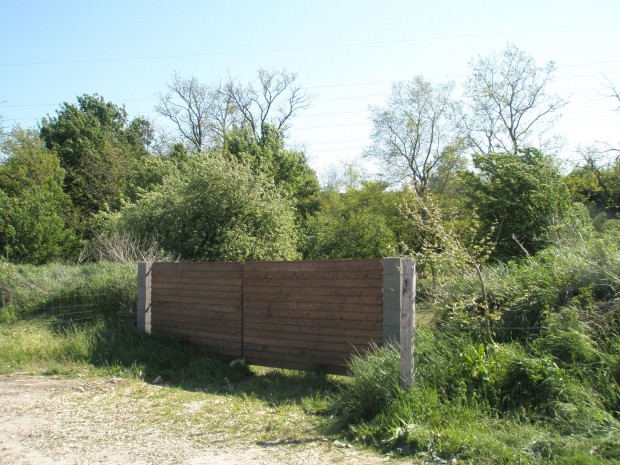 Kereskedelmi, szolg�ltat�si c�lra, Biatorb�gy hat�r�ban, f��tvonal