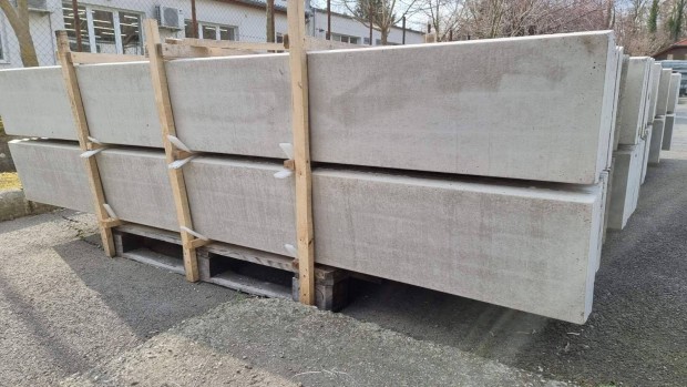 Kerítés lábazat beton lábazati elem 250cm x 20cm x 4cm
