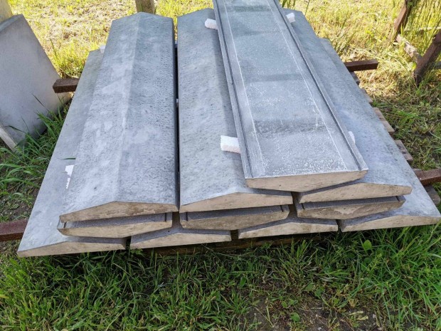 Kerítésfedkő betonból* beton kerítésfedkő