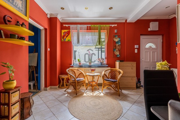 Kertes lak�s Als�g�d�n