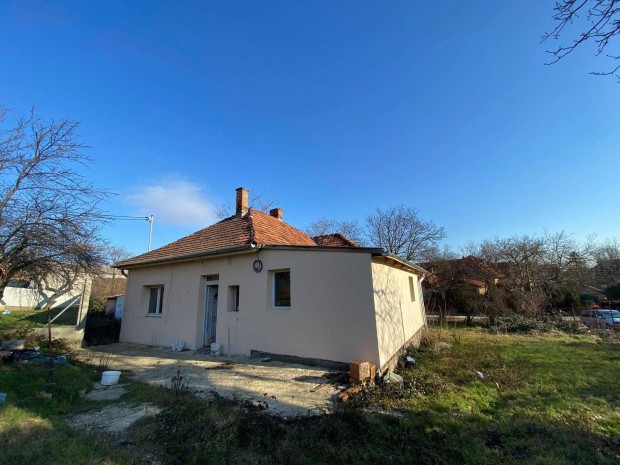 Kert�szkedni Szeret�k, �p�tkez�k, �sszek�lt�z�k, Befektet�k Figyelem!