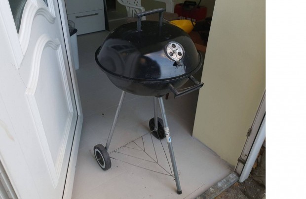 Kerti Grill Grillező Grillkocsi faszenes Grillsütő