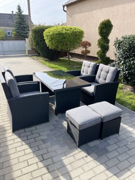 Kerti Rattan